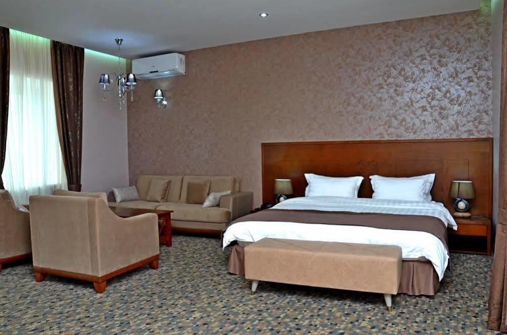 Old Metekhi Hotel Tbiliszi Kültér fotó