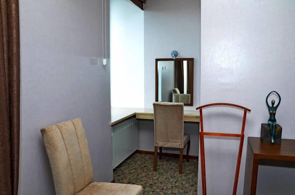 Old Metekhi Hotel Tbiliszi Kültér fotó