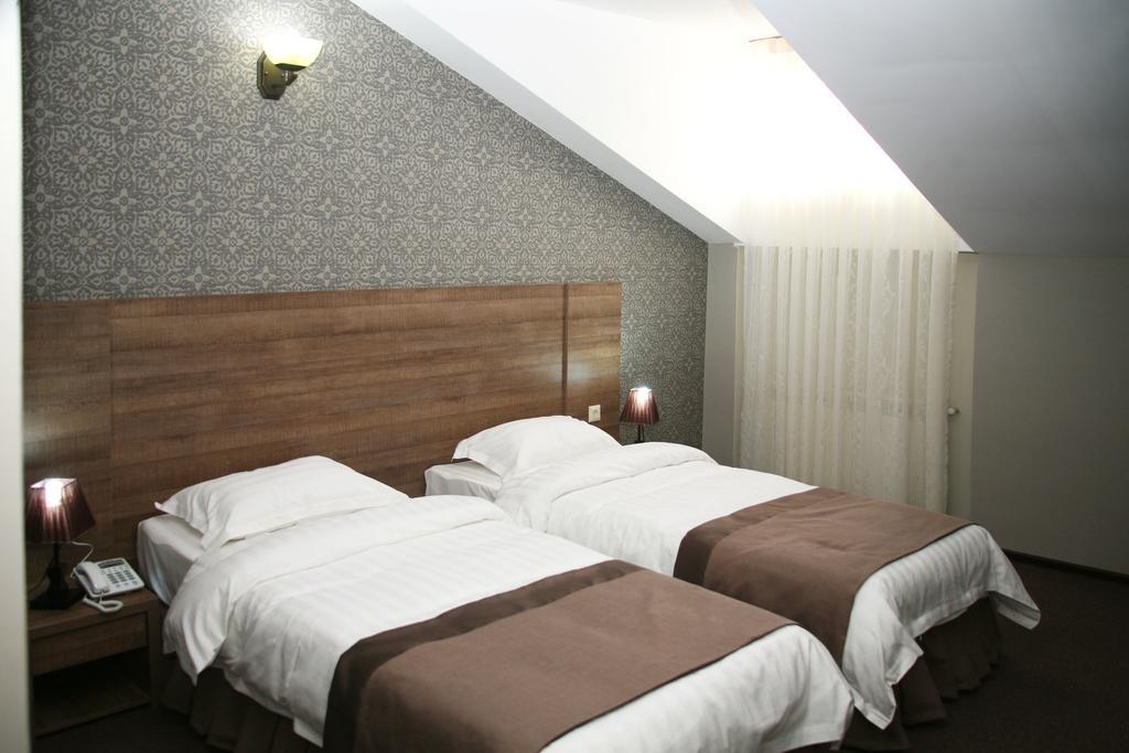 Old Metekhi Hotel Tbiliszi Kültér fotó