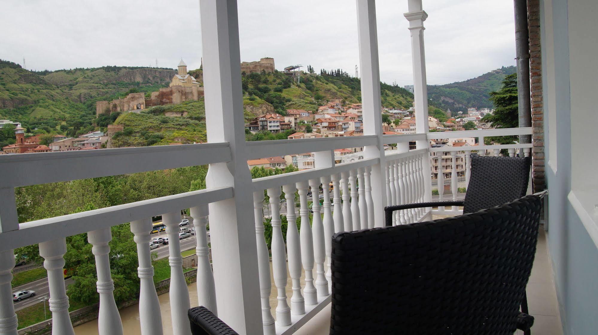 Old Metekhi Hotel Tbiliszi Kültér fotó